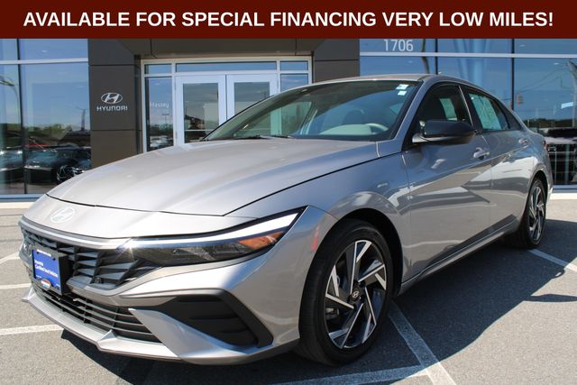 2025 Hyundai Elantra Blue