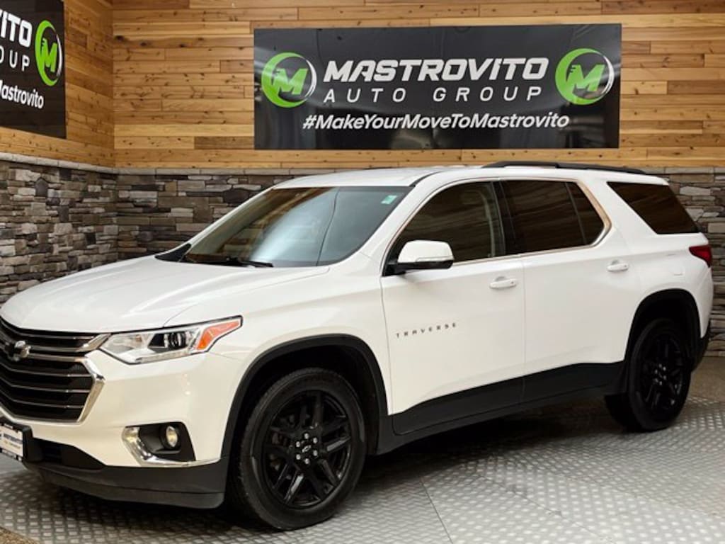 Used 2020 Chevrolet Traverse LT Cloth SUV