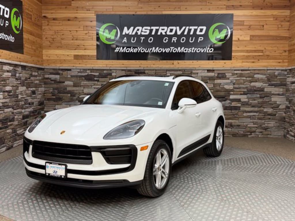 Used 2022 Porsche Macan Black /RED SUV