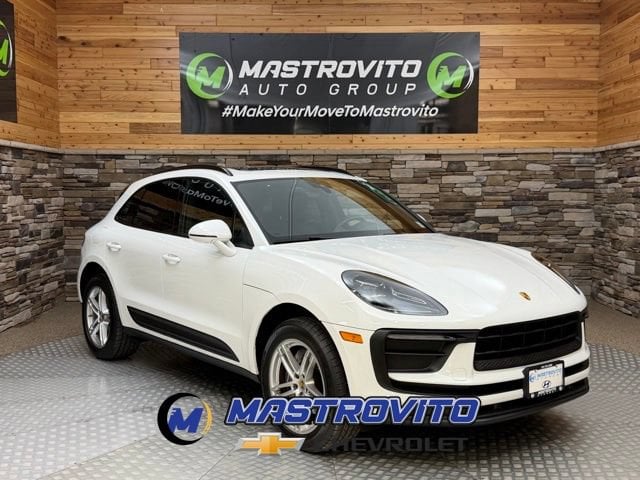 2022 Porsche Macan