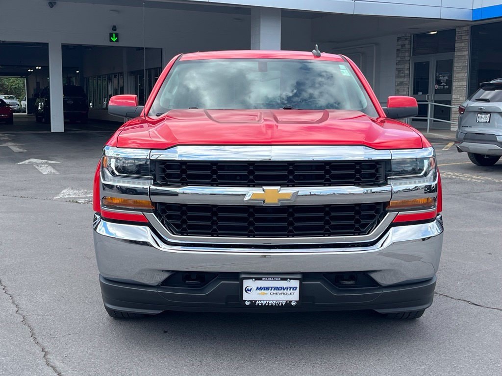Used 2018 Chevrolet Silverado 1500 LT Truck Crew Cab