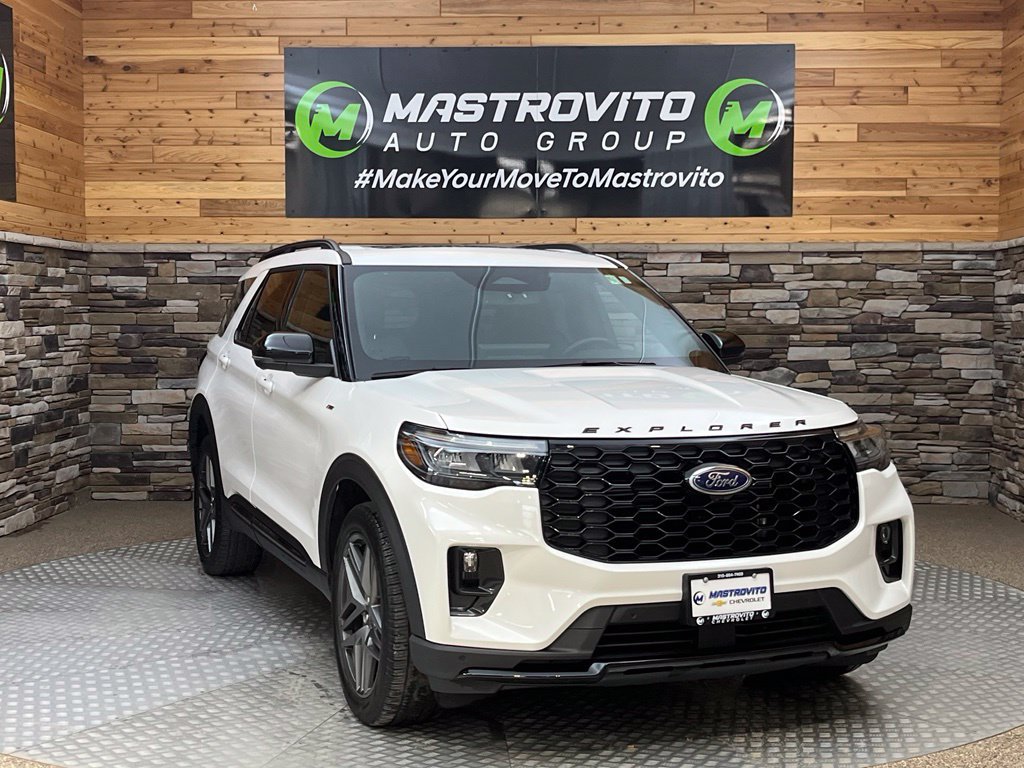 Used 2025 Ford Explorer ST-Line SUV