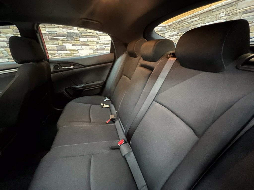 2019 Honda Civic Hatchback EX - Photo 34
