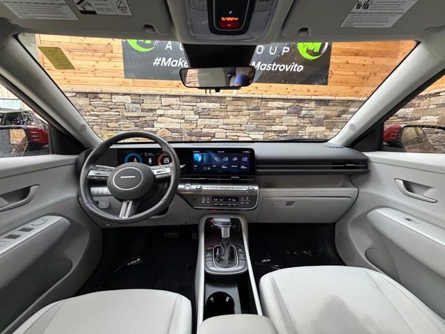 2024 Hyundai Kona SEL - Photo 18