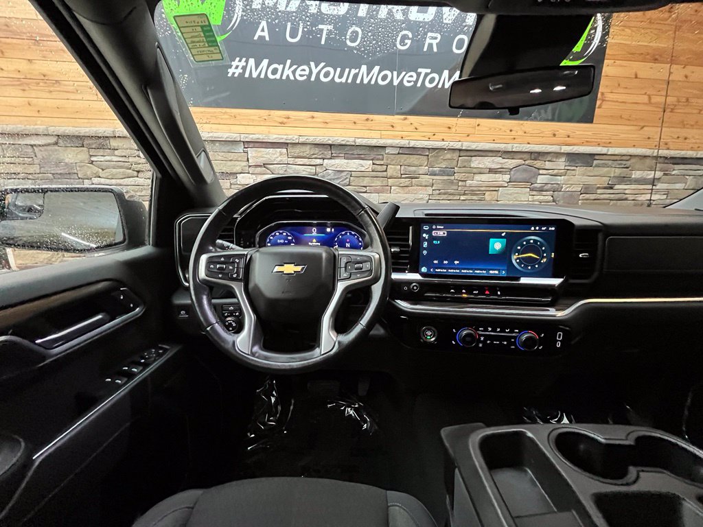 2022 Chevrolet Silverado 1500 LT - Photo 22