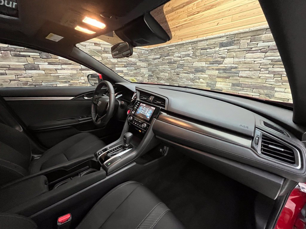 2019 Honda Civic Hatchback EX - Photo 19