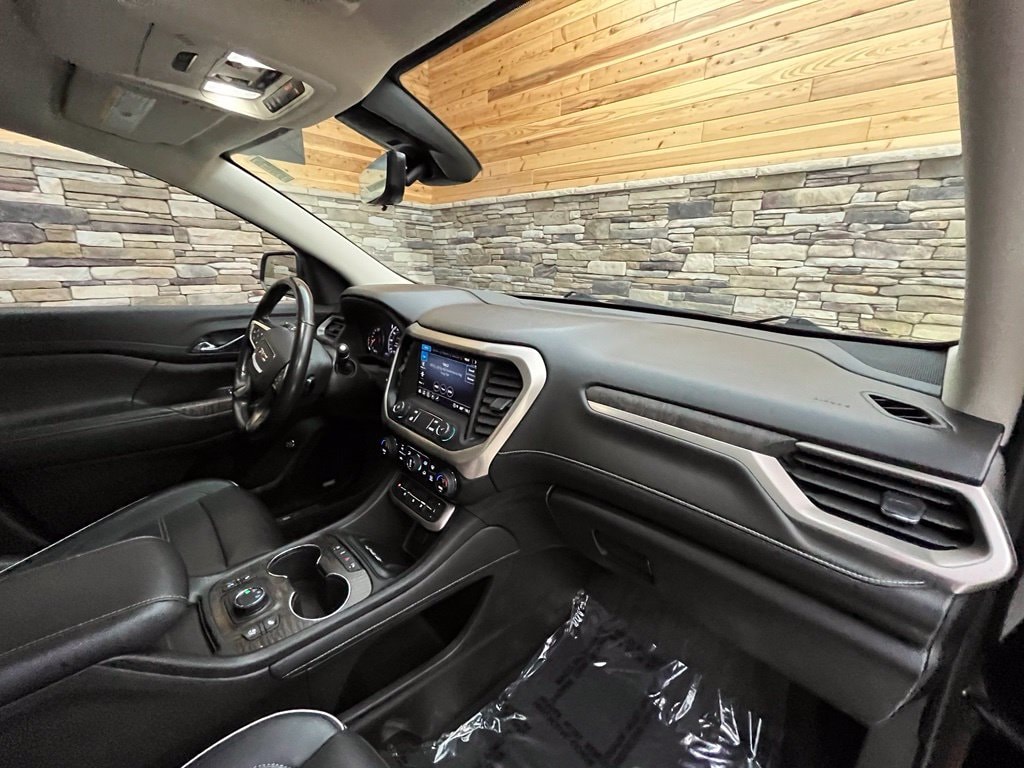 2022 GMC Acadia Denali - Photo 29