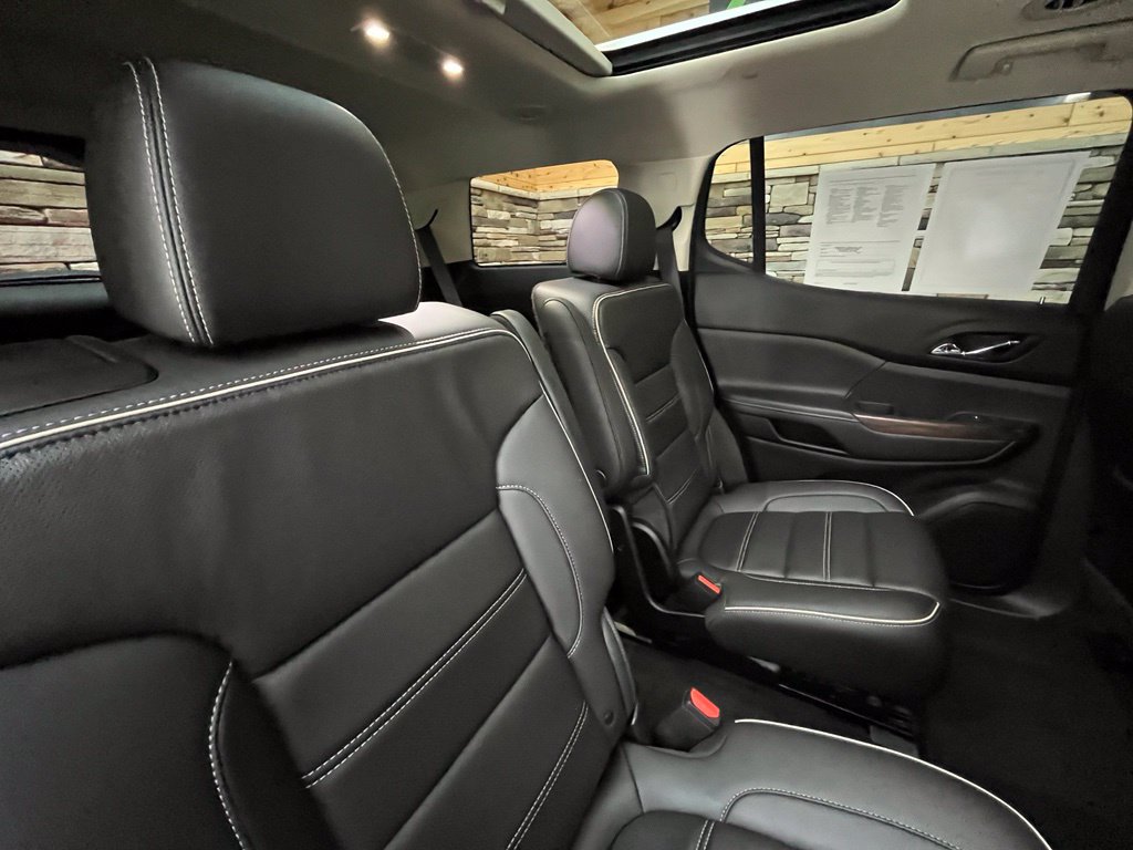 2022 GMC Acadia Denali - Photo 52