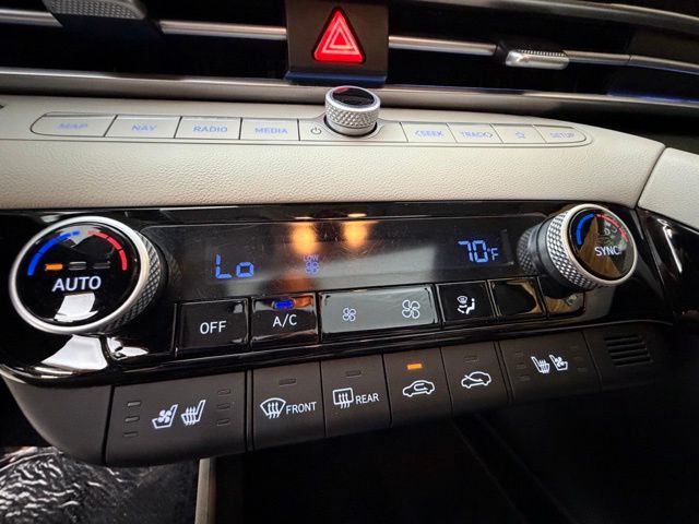 2023 Hyundai Elantra Limited - Photo 29