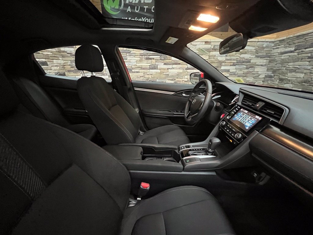 2019 Honda Civic Hatchback EX - Photo 21