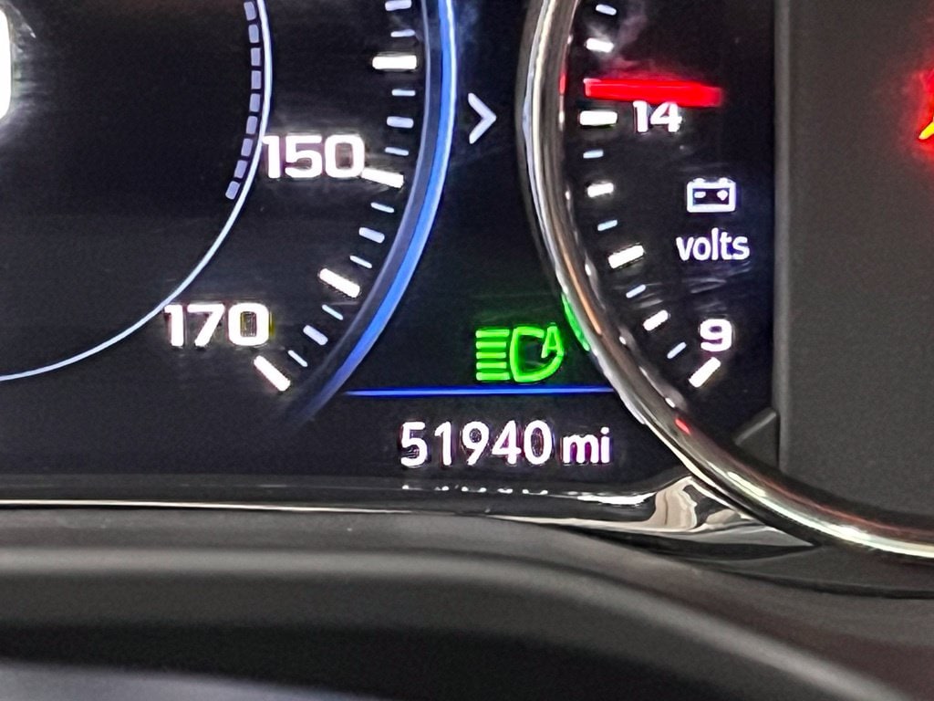 2022 GMC Acadia Denali - Photo 37