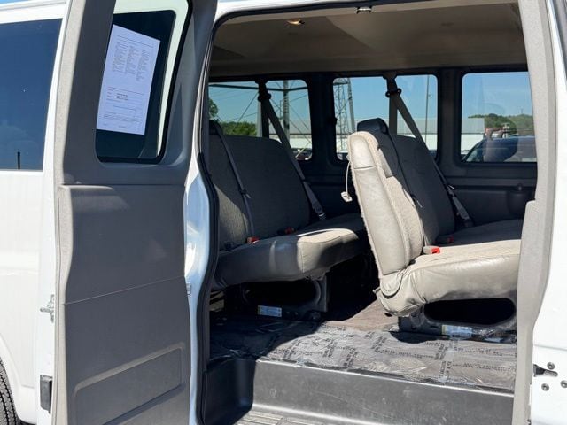 2025 Chevrolet Express Passenger LT - Photo 9