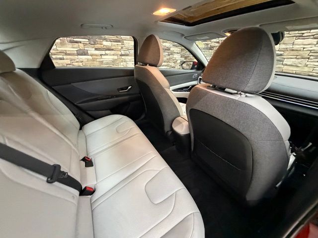 2023 Hyundai Elantra Limited - Photo 36