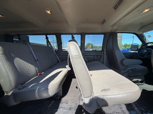2025 Chevrolet Express Passenger LT - Photo 24
