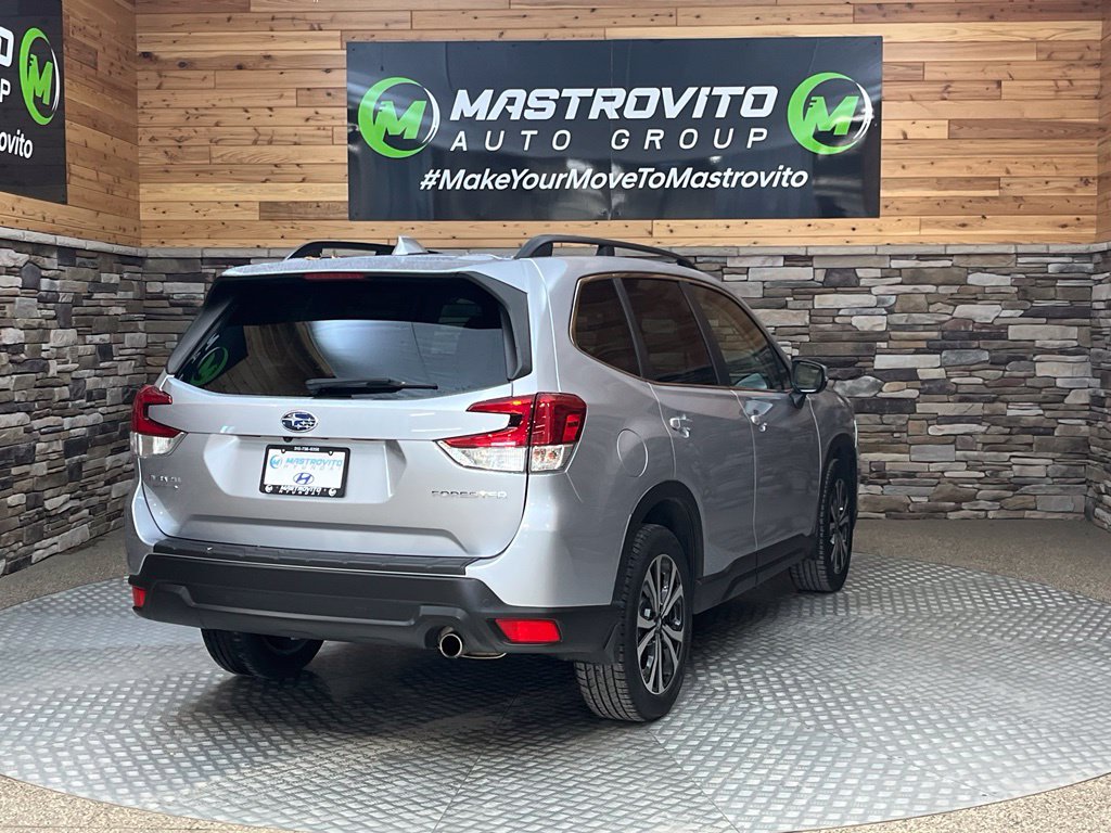 2019 Subaru Forester Limited - Photo 10