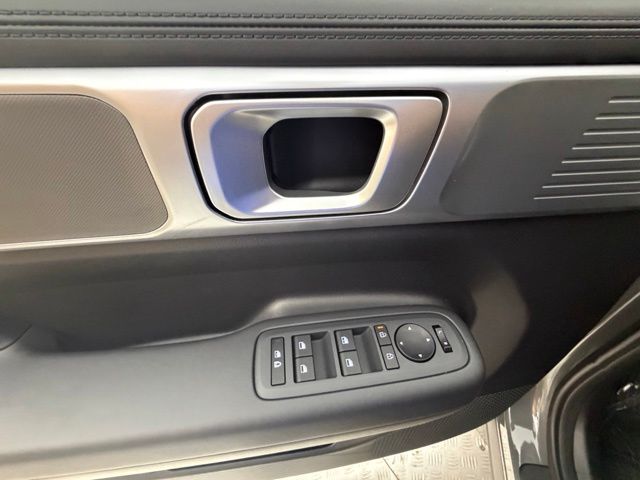 2026 Hyundai Santa Fe SE - Photo 28