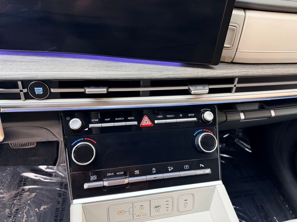 2024 Hyundai Santa Fe Limited - Photo 24