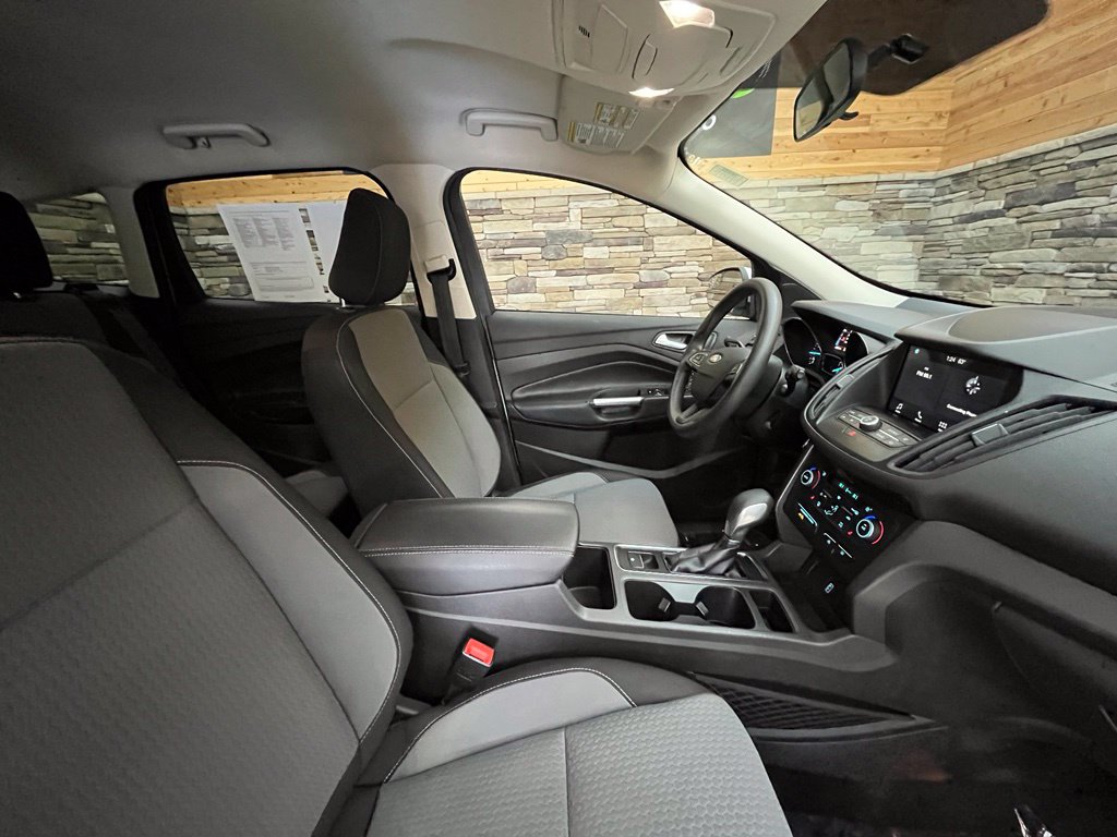 2019 Ford Escape SE - Photo 18