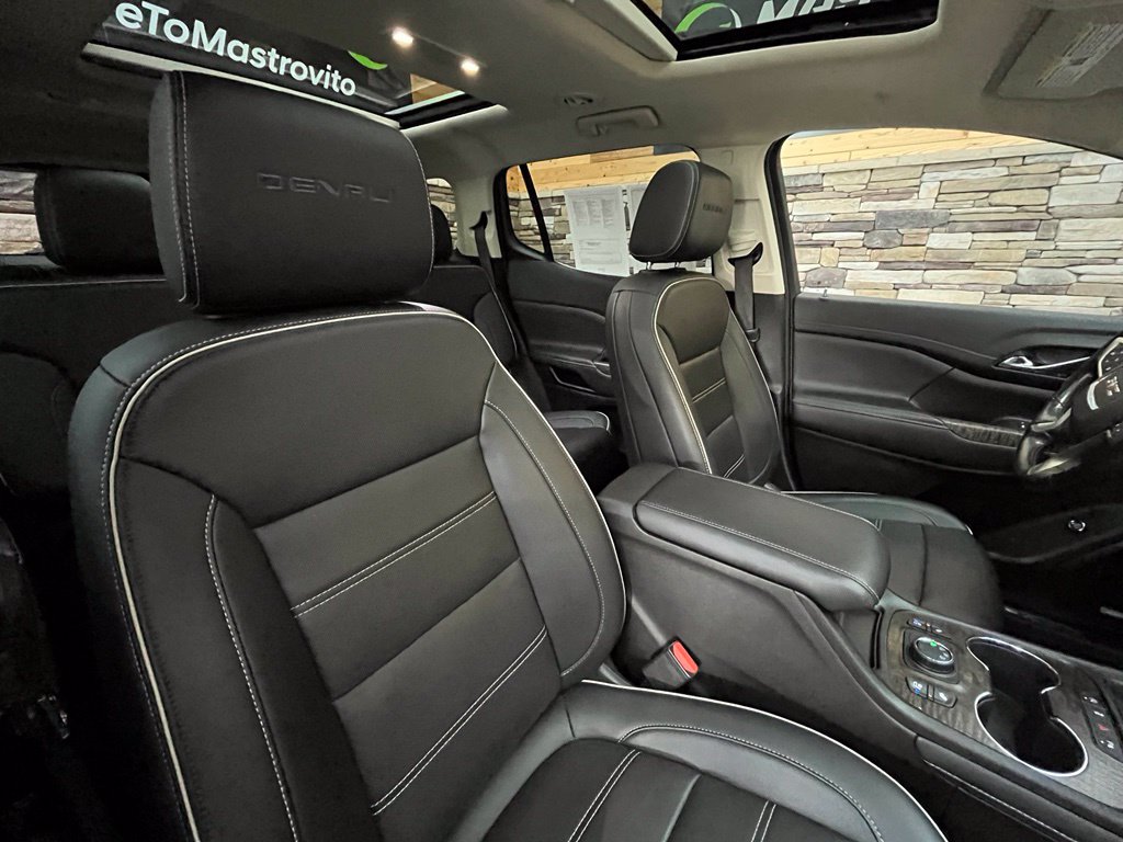 2022 GMC Acadia Denali - Photo 31