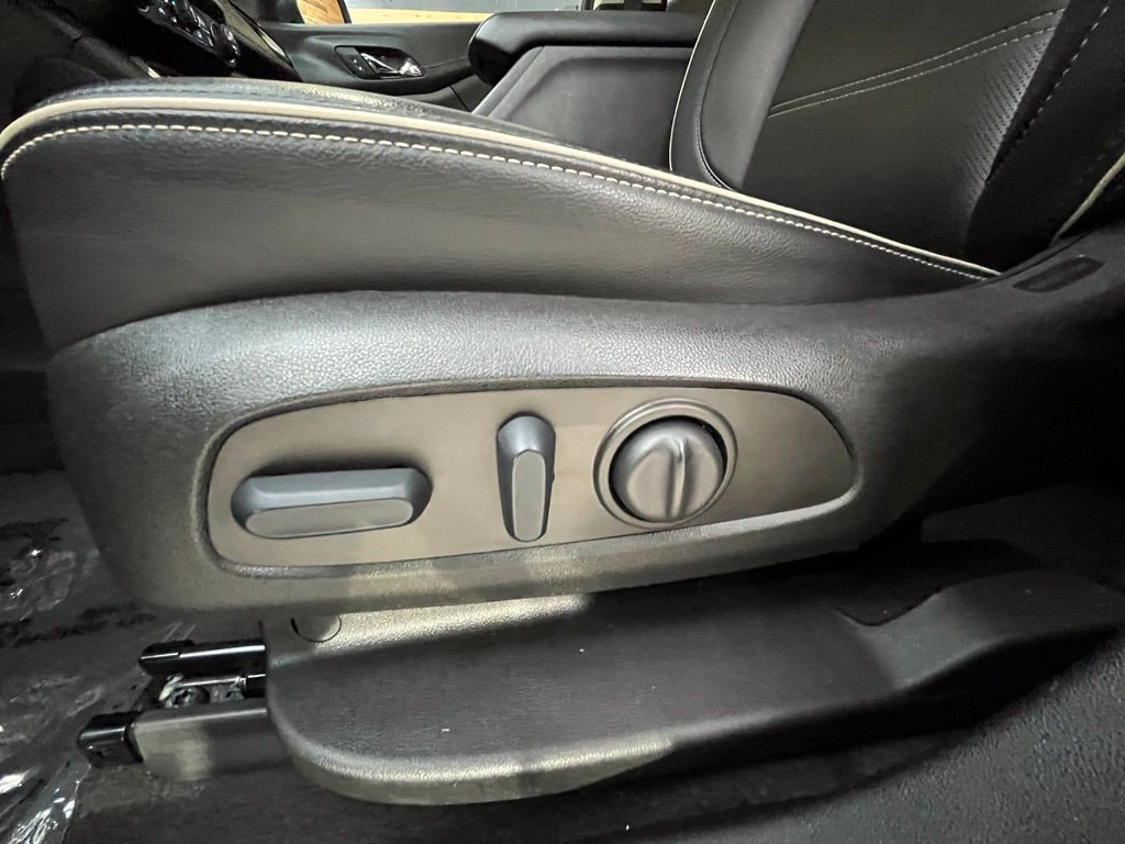 2022 GMC Acadia Denali - Photo 43