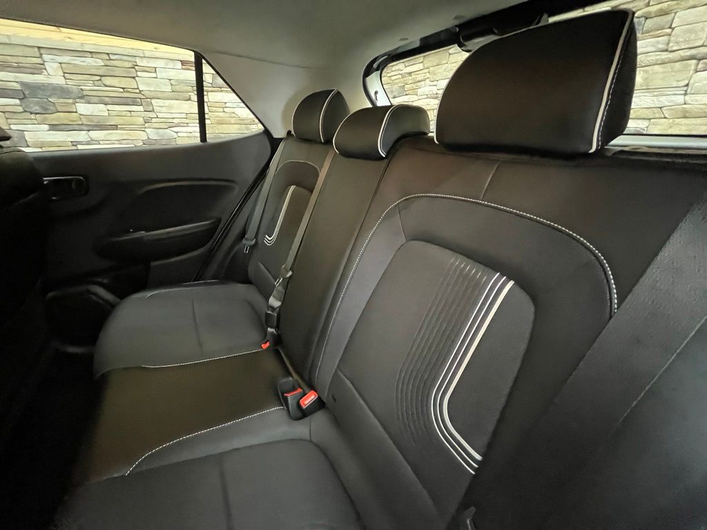 2024 Hyundai Venue Limited - Photo 43