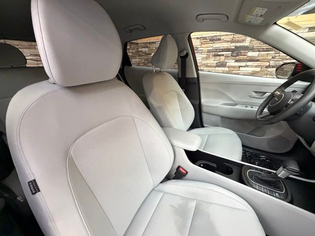 2024 Hyundai Kona SEL - Photo 16
