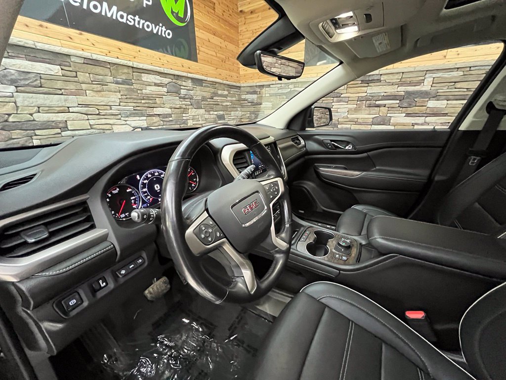 2022 GMC Acadia Denali - Photo 26