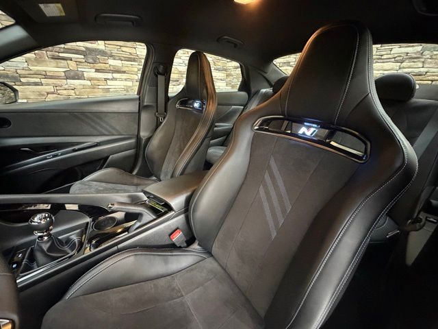 2025 Hyundai Elantra N - Photo 12