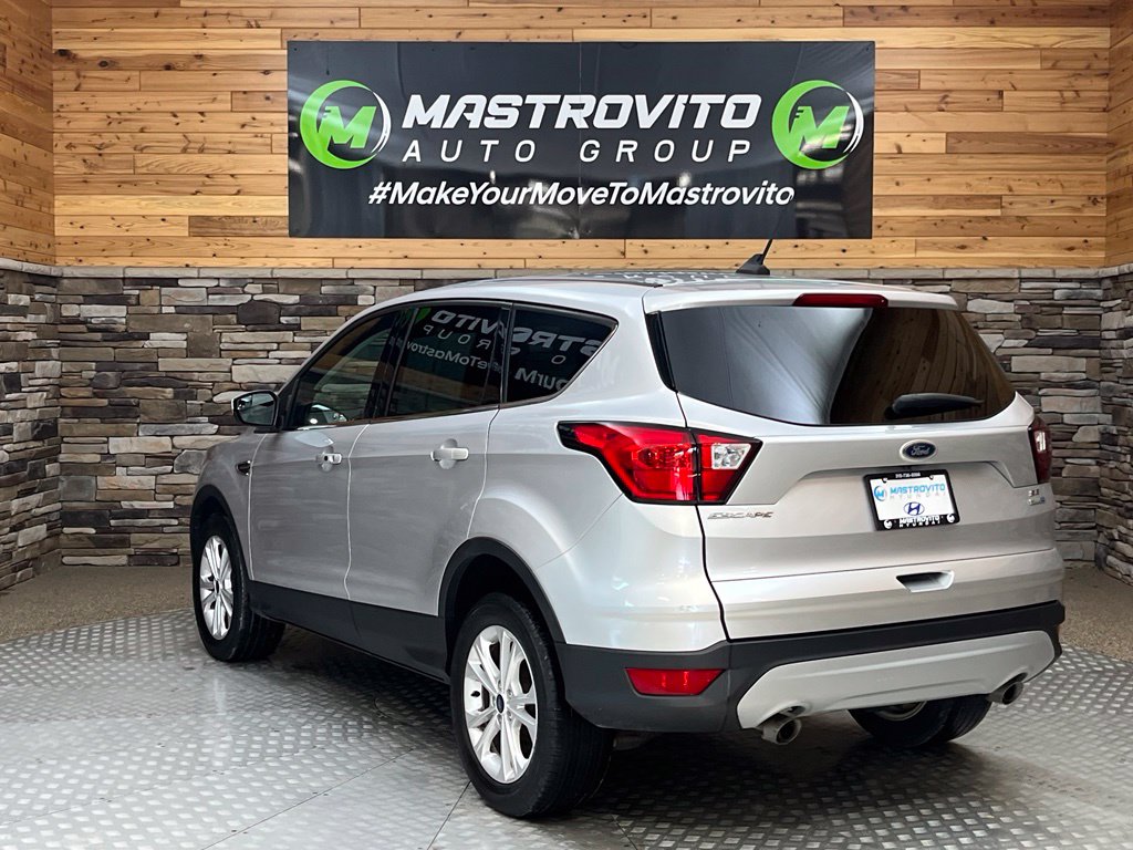 2019 Ford Escape SE - Photo 12