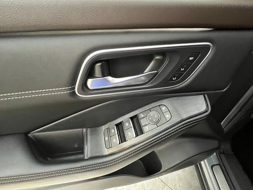2021 Nissan Rogue Platinum - Photo 44
