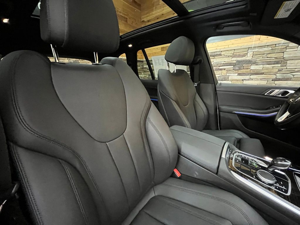 2020 BMW X5 40i - Photo 43