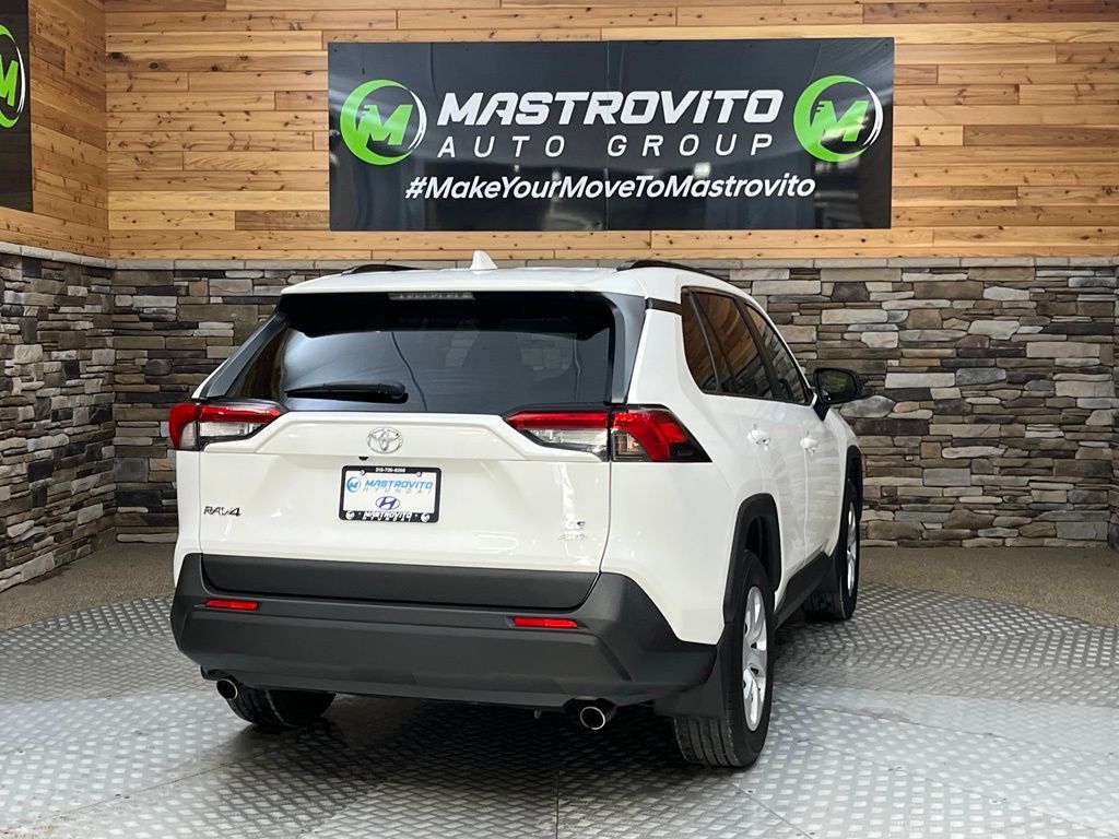 2019 Toyota RAV4 LE - Photo 24