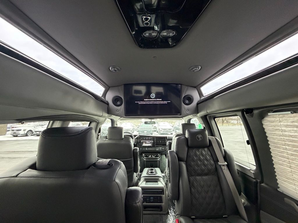 2022 Chevrolet Express Cargo Work Van - Photo 22