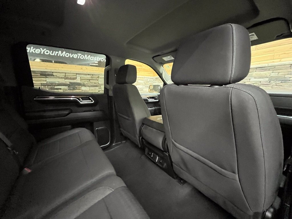 2022 Chevrolet Silverado 1500 LT - Photo 35