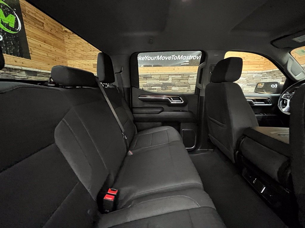 2022 Chevrolet Silverado 1500 LT - Photo 36