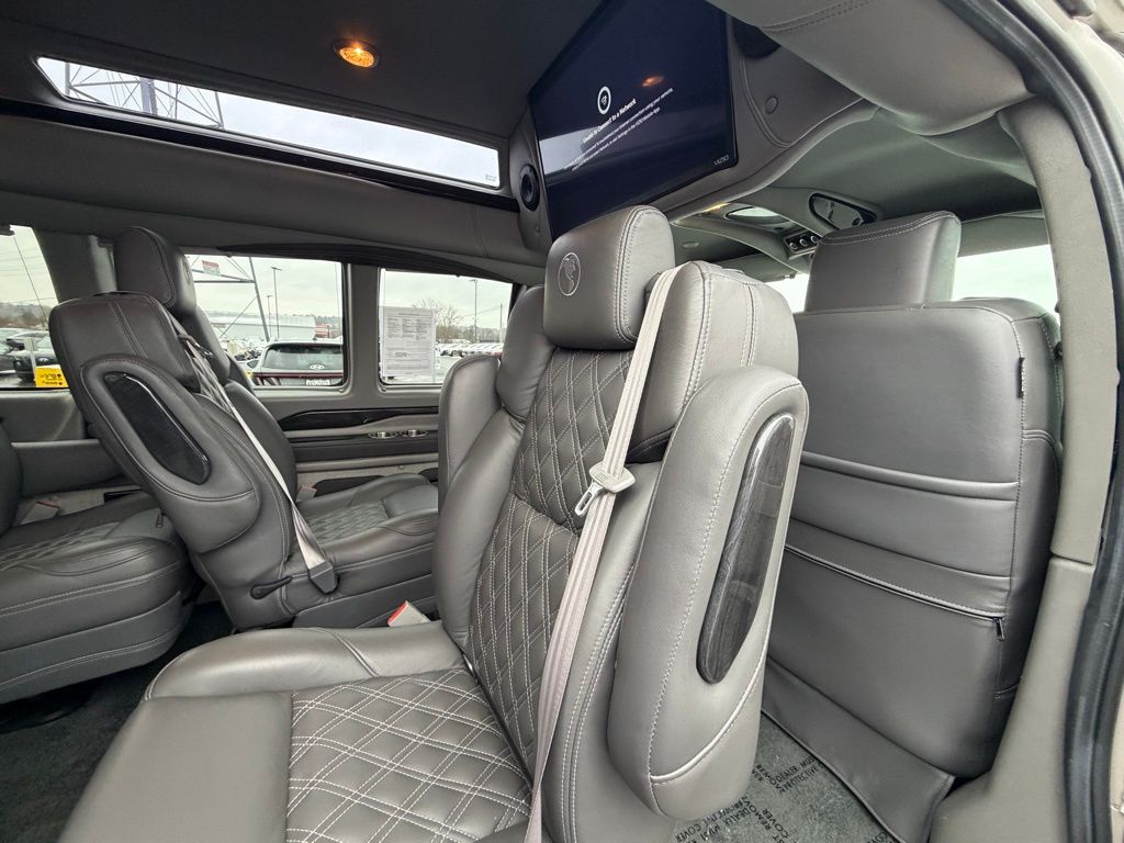 2022 Chevrolet Express Cargo Work Van - Photo 19