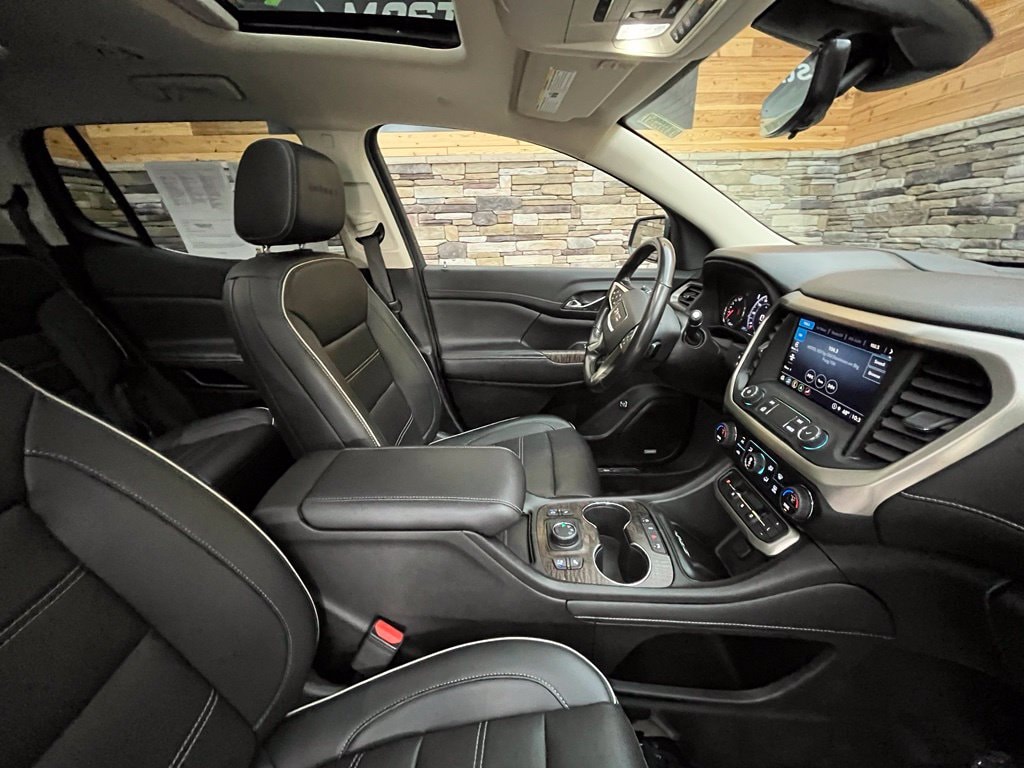 2022 GMC Acadia Denali - Photo 30