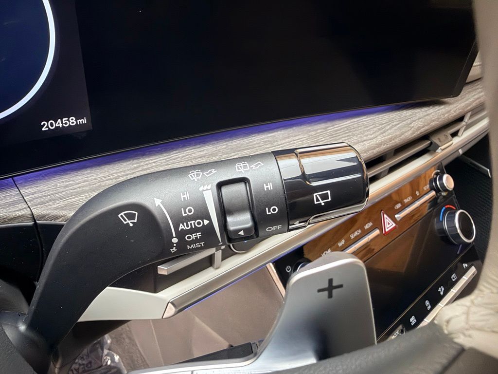 2024 Hyundai Santa Fe Limited - Photo 25