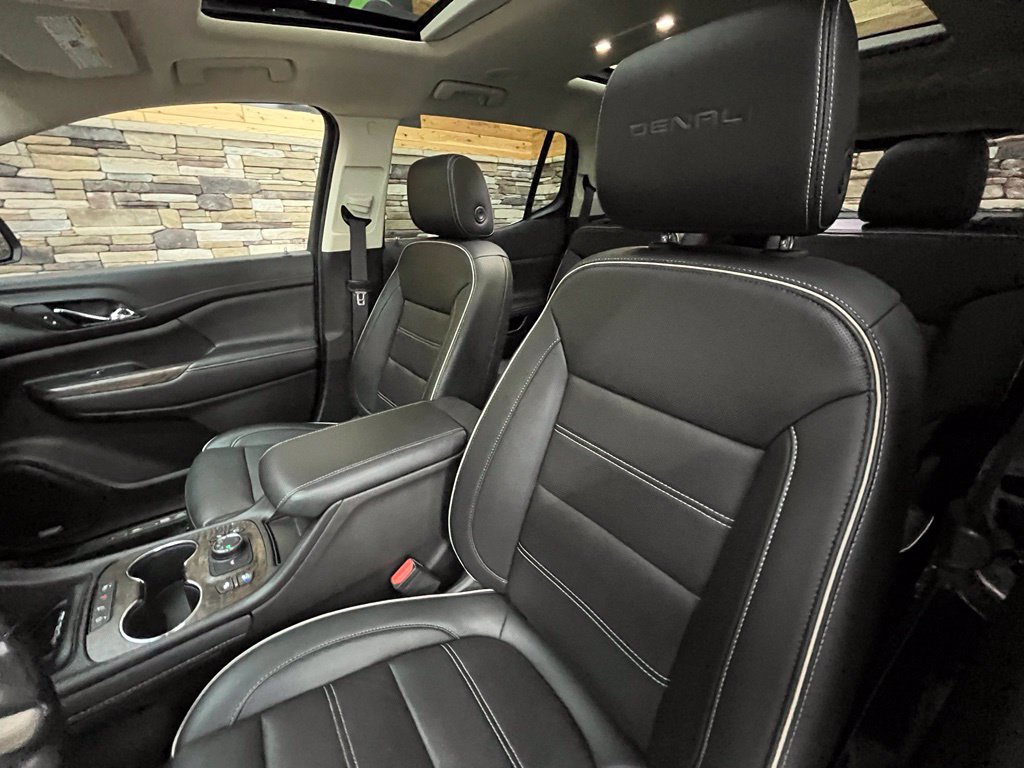 2022 GMC Acadia Denali - Photo 28