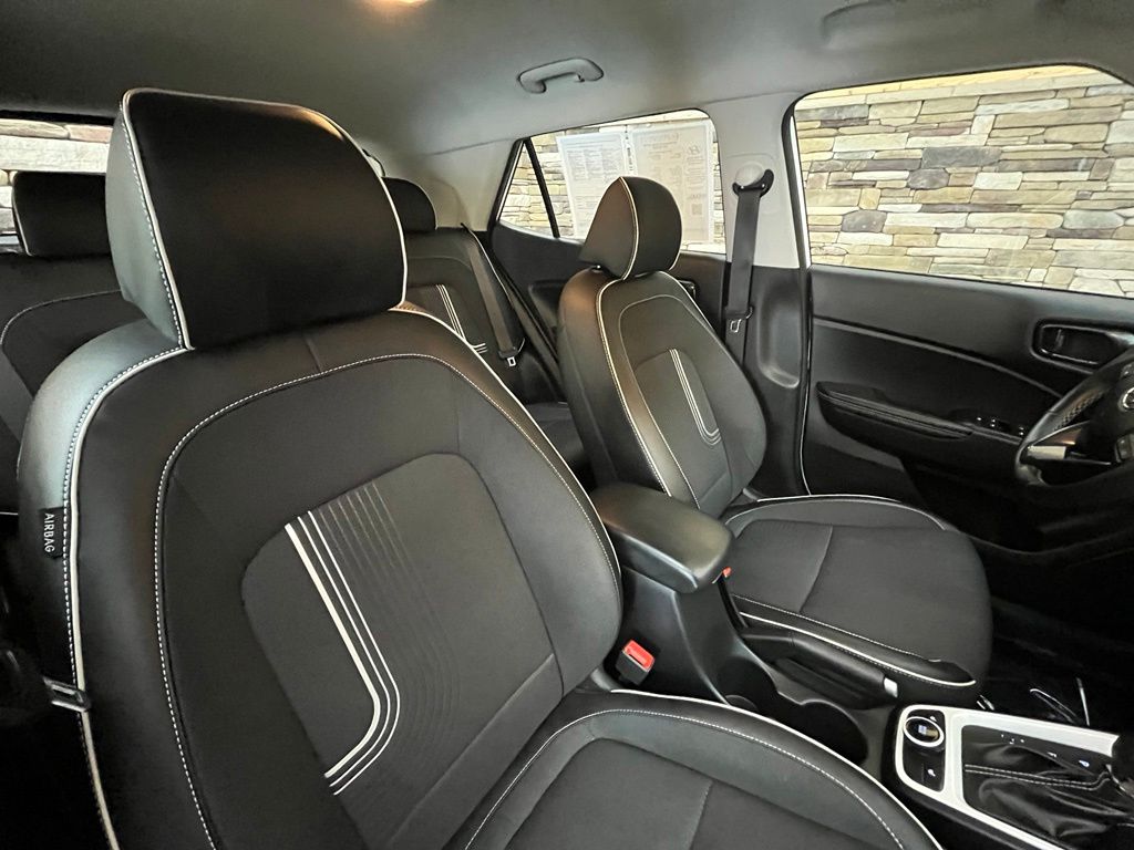 2024 Hyundai Venue Limited - Photo 29