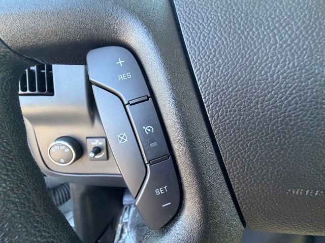 2025 Chevrolet Express Passenger LT - Photo 21