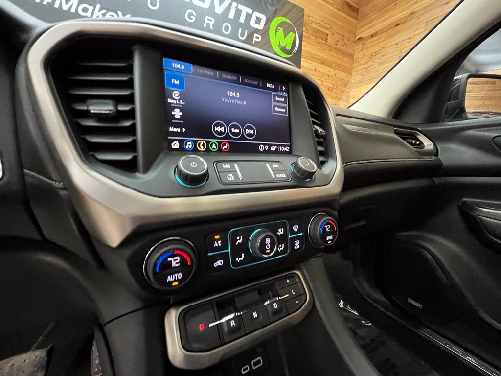 2022 GMC Acadia Denali - Photo 35