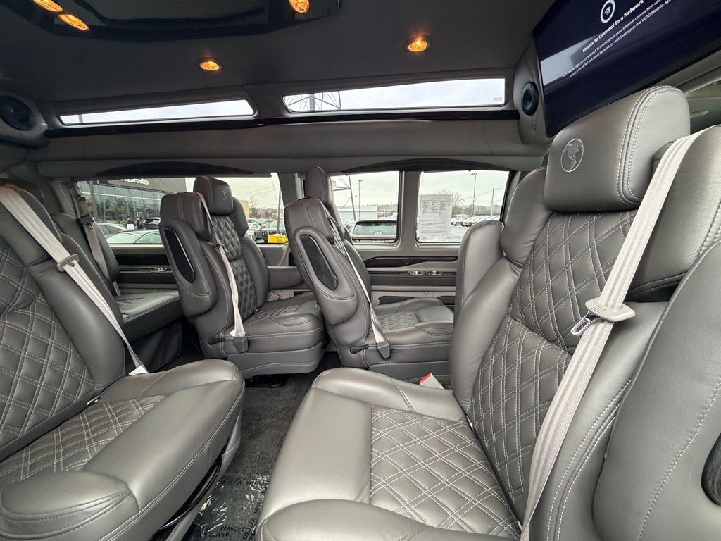 2022 Chevrolet Express Cargo Work Van - Photo 20
