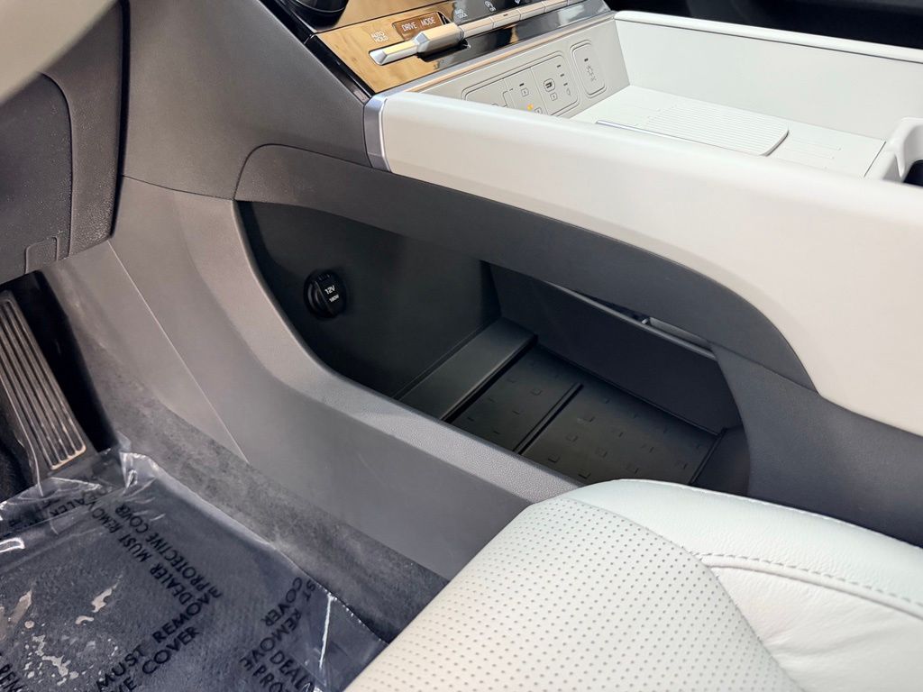 2024 Hyundai Santa Fe Limited - Photo 28