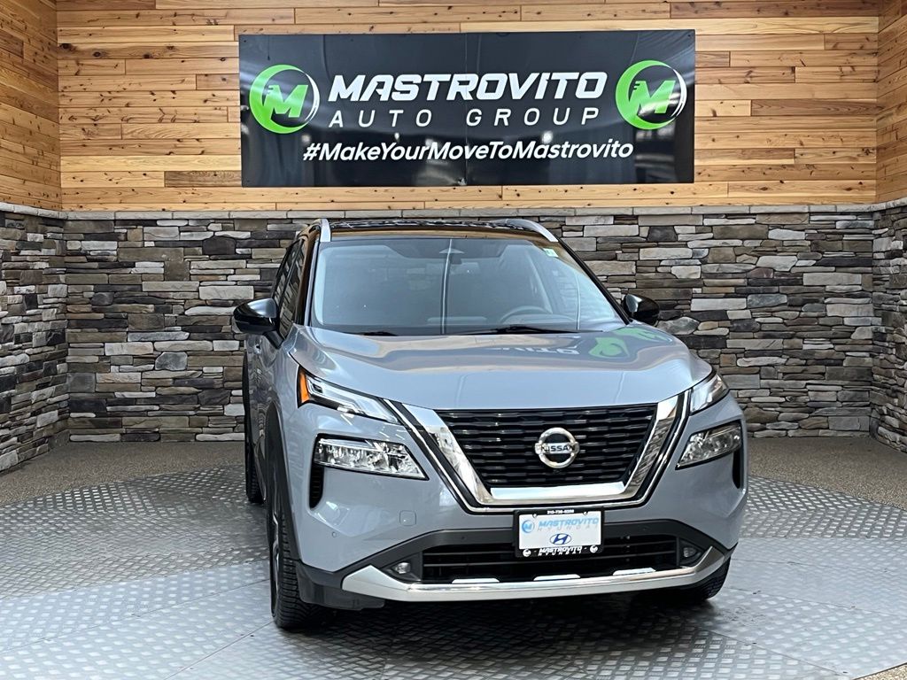 2021 Nissan Rogue Platinum - Photo 2