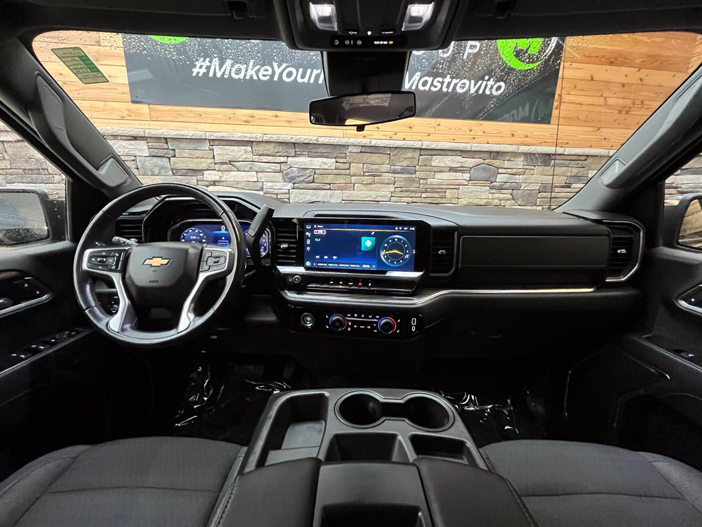 2022 Chevrolet Silverado 1500 LT - Photo 21