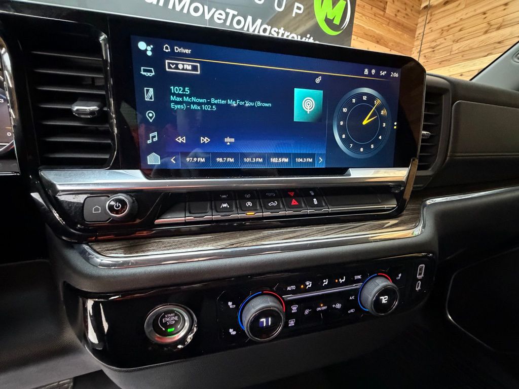 2023 Chevrolet Silverado 1500 LT - Photo 18