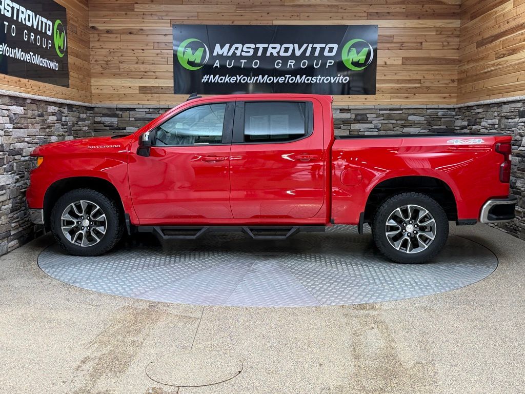 2023 Chevrolet Silverado 1500 LT - Photo 6