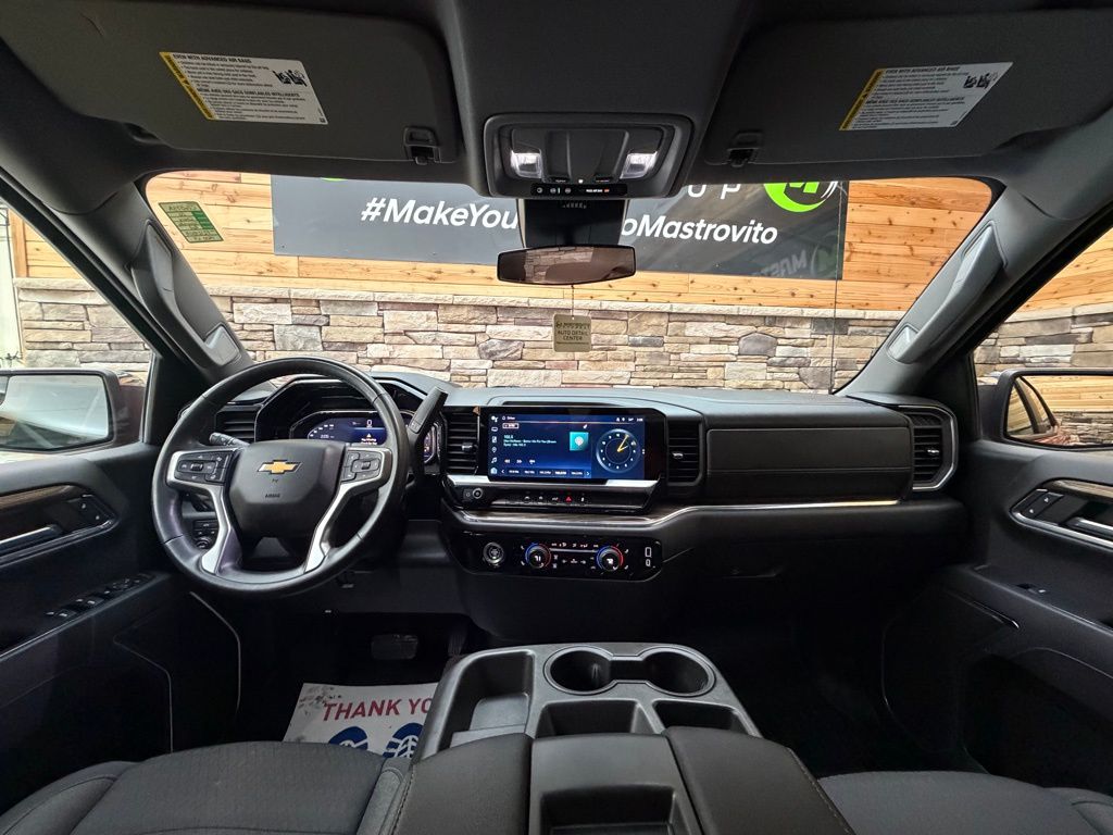 2023 Chevrolet Silverado 1500 LT - Photo 16