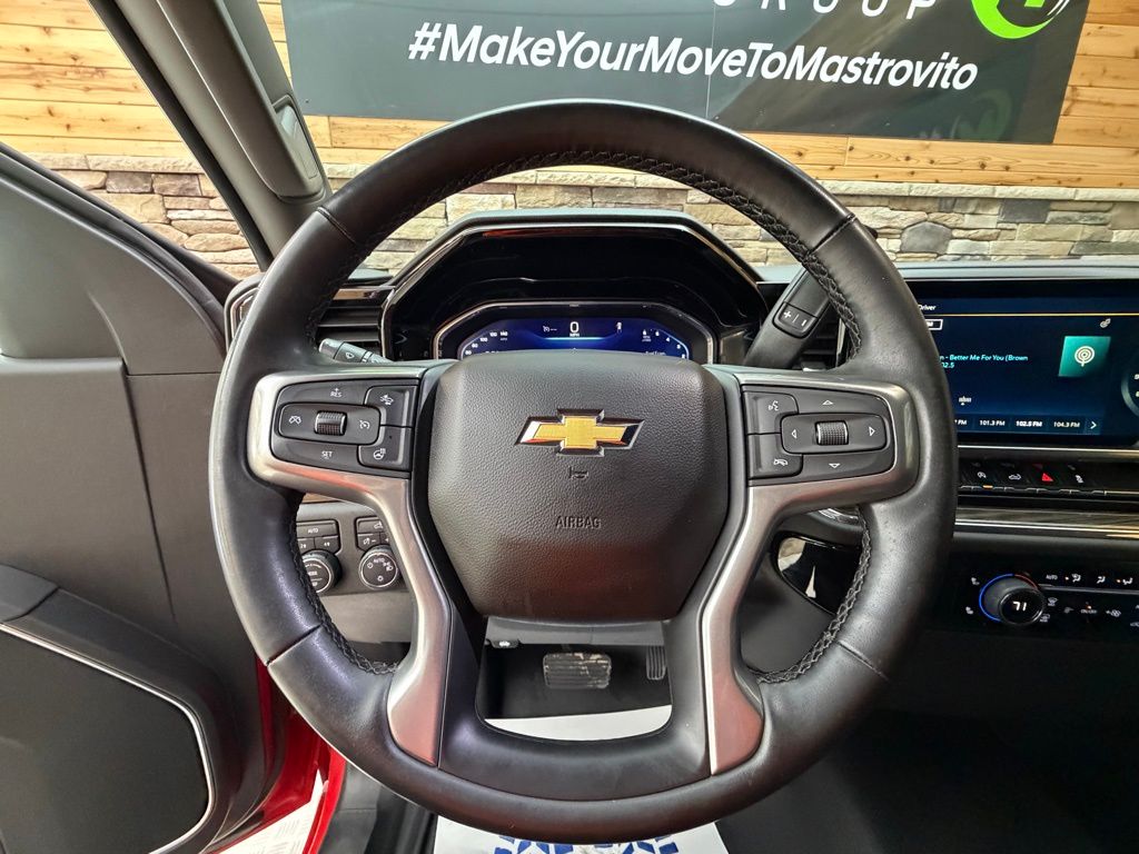 2023 Chevrolet Silverado 1500 LT - Photo 17